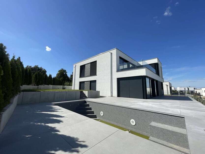 Mit dem Aufzug direkt in die Traumwohnung am Zwenkauer See! 4 zimmer