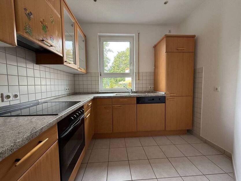 ab sofort ! 3-Zimmer mit Balkon und EBK I Badewanne + Dusche