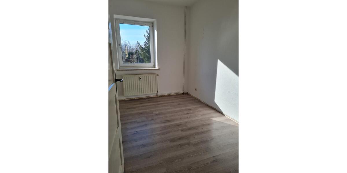 Erdgeschoßwohnung Sandersdorf-Brehna Roitzsch - 2 Zimmer, 43 m&sup2;, 280&euro; | Angebot:25340124