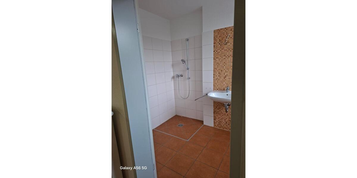 Etagenwohnung Leipzig Lausen-Grünau - 2 Zimmer, 43 m&sup2;, 383&euro; | Angebot:26086030