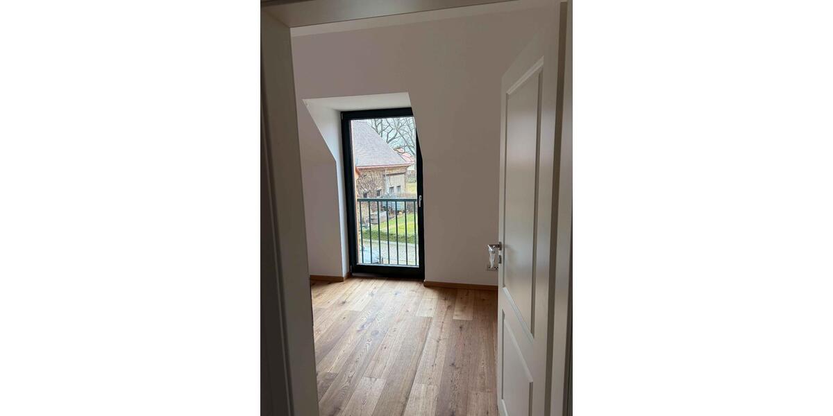 Doppelhaushälfte Leipzig Ost - 5 Zimmer, 135 m&sup2;, 1.755&euro; | Angebot:25225710