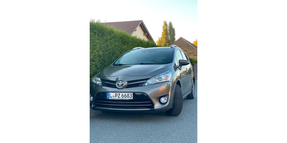 Toyota Verso 117.183 km 14.200 &euro; Brehna 06796