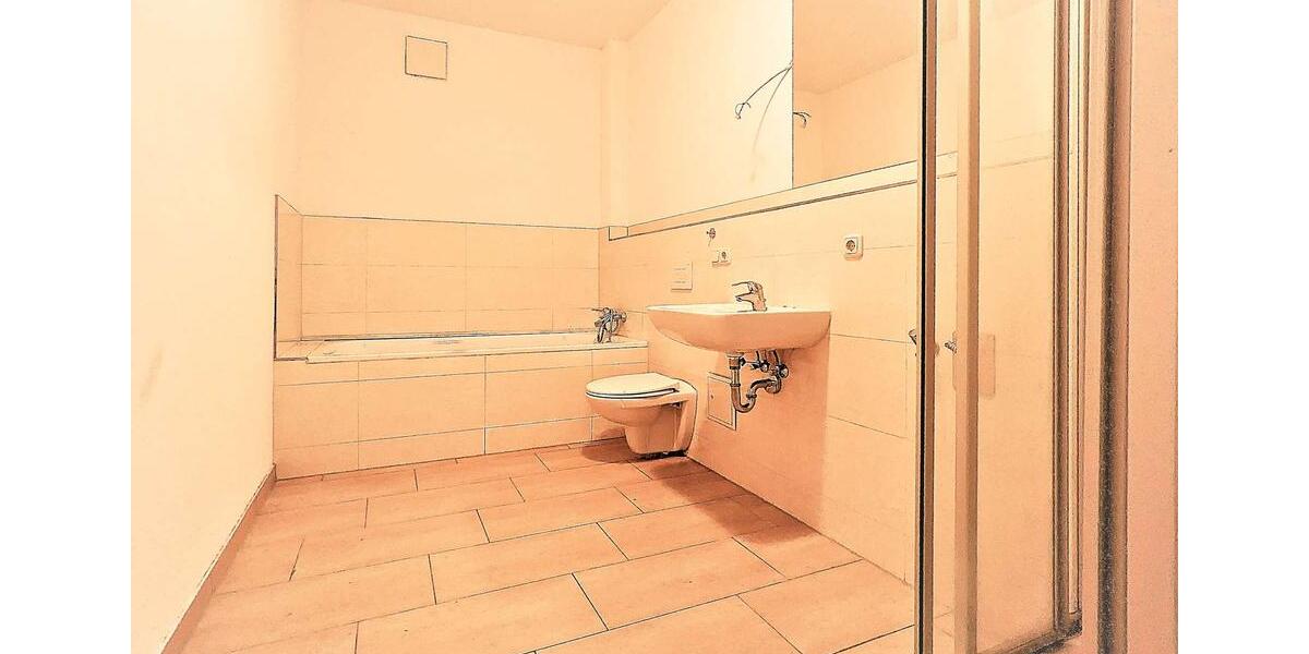 Etagenwohnung Delitzsch - 2 Zimmer, 77 m&sup2;, 600&euro; | Angebot:25783855