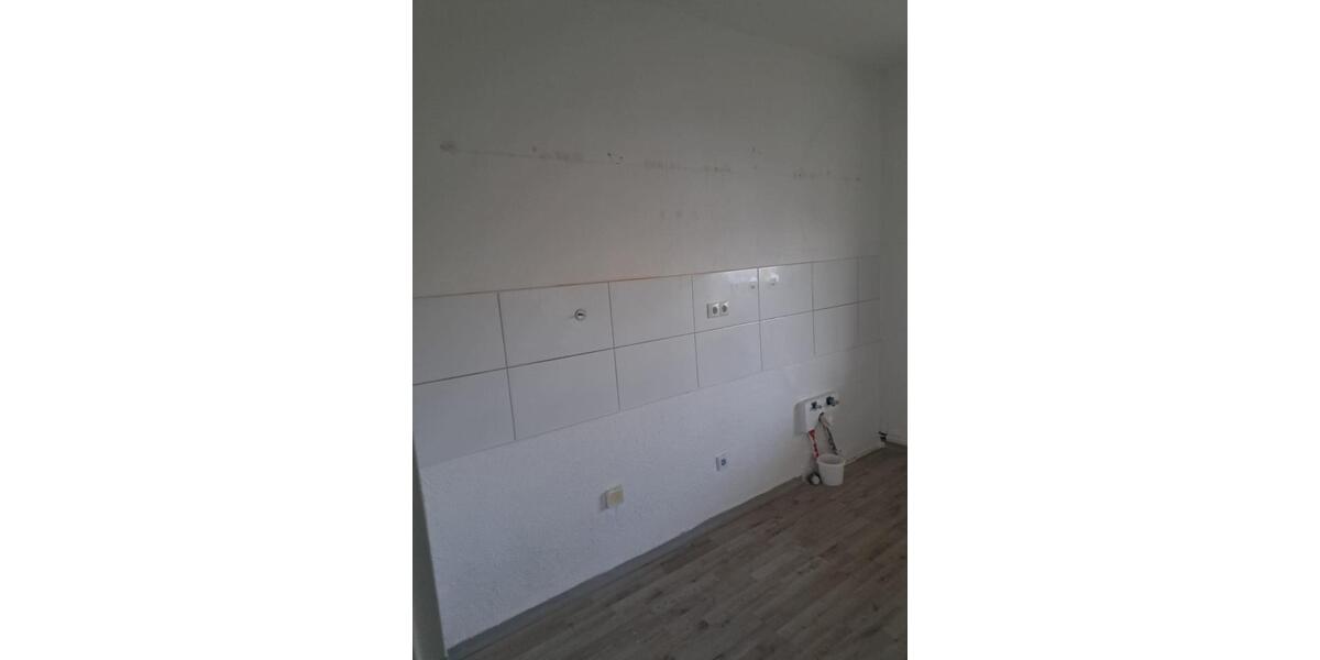 Ruhig wohnen mit Terrasse & Grünblick – 3-Zimmer-Wohnung in Leuna 3 zimmer