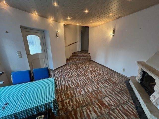 Großzügiges Reihenendhaus -ruhige Lage, kein Verkehr 5 zimmer