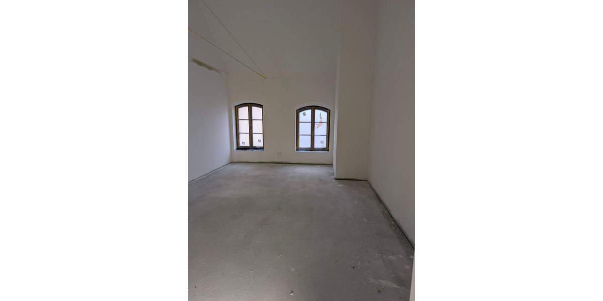 Etagenwohnung Leipzig Seehausen - 2 Zimmer, 122 m&sup2;, 1.250&euro; | Angebot:24820712