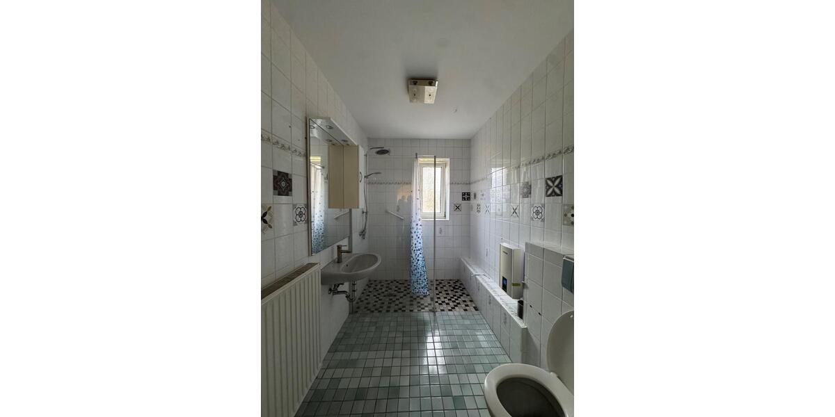 Erdgeschoßwohnung Delitzsch - 4 Zimmer, 119 m&sup2;, 900&euro; | Angebot:26508539