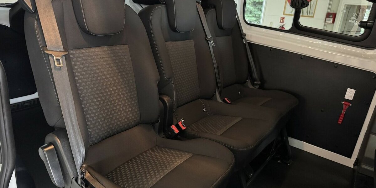 Ford Transit Custom Autom. /StandHz/Markise/Navi/Ahk 54.651 km 31.990 &euro; Leipzig 04347