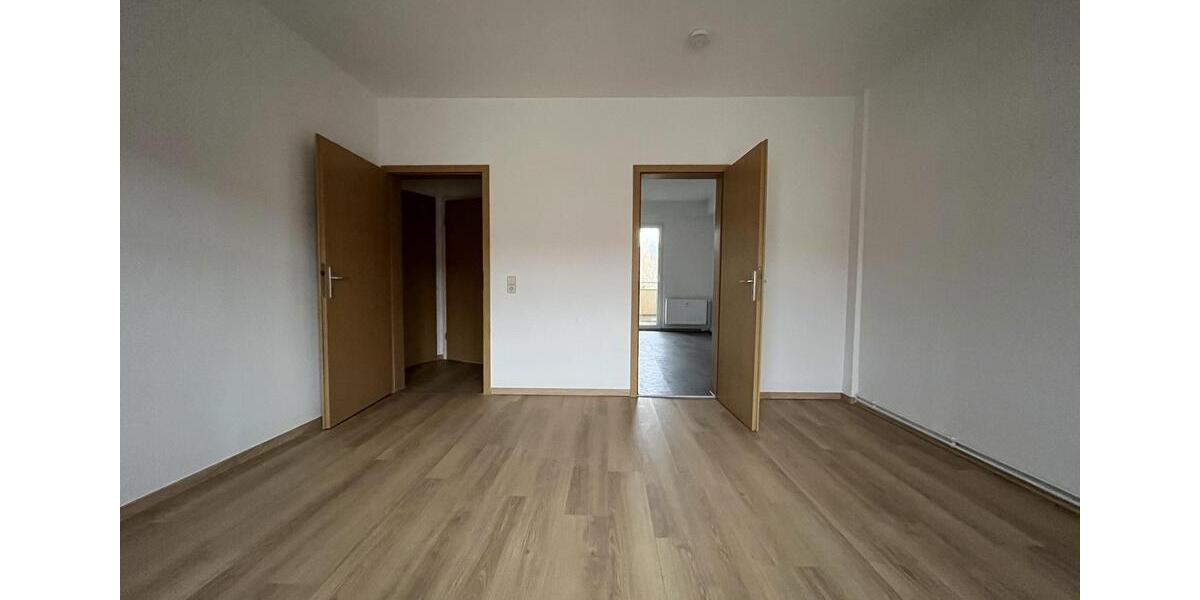 Etagenwohnung Pegau - 1 Zimmer, 38 m&sup2;, 350&euro; | Angebot:25052997