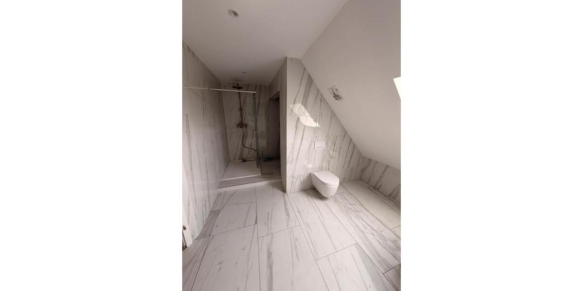 Dachgeschoßwohnung Leipzig Mitte - 4 Zimmer, 125 m&sup2;, 1.500&euro; | Angebot:26664427