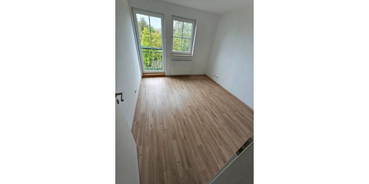 Dachgeschoßwohnung Leipzig Südost - 4 Zimmer, 100 m&sup2;, 350.000&euro; | Angebot:26574314