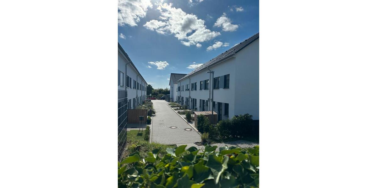 Reihenhaus Leipzig Ost - 4 Zimmer, 139 m&sup2;, 1.850&euro; | Angebot:27710155
