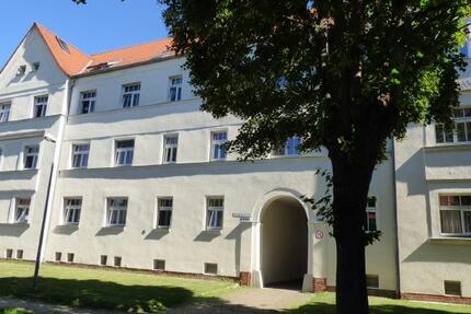 SANIERT! EG Wohnung mit Wintergarten 2 zimmer