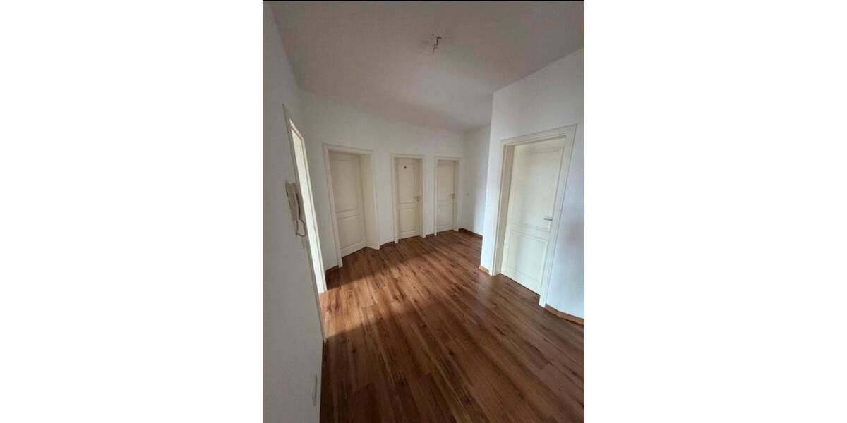 Hochparterre Leipzig Nord - 3 Zimmer, 93 m&sup2;, 1.270&euro; | Angebot:26396294