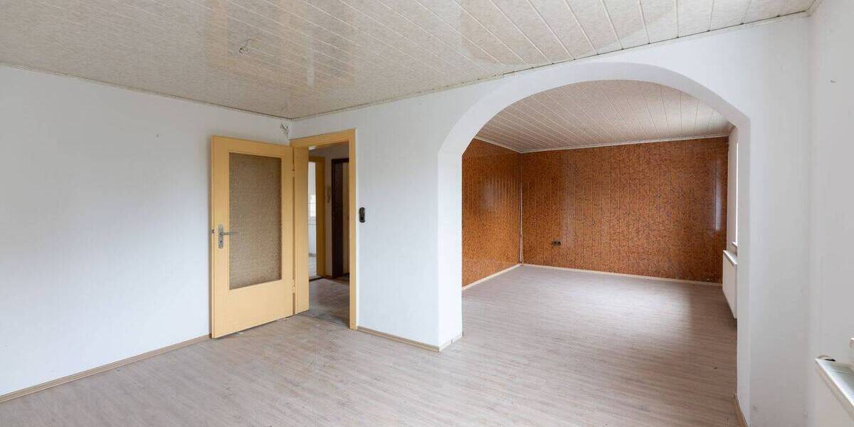 Doppelhaushälfte Schkopau Döllnitz - 7 Zimmer, 140 m&sup2;, 255.000&euro; | Angebot:25999024