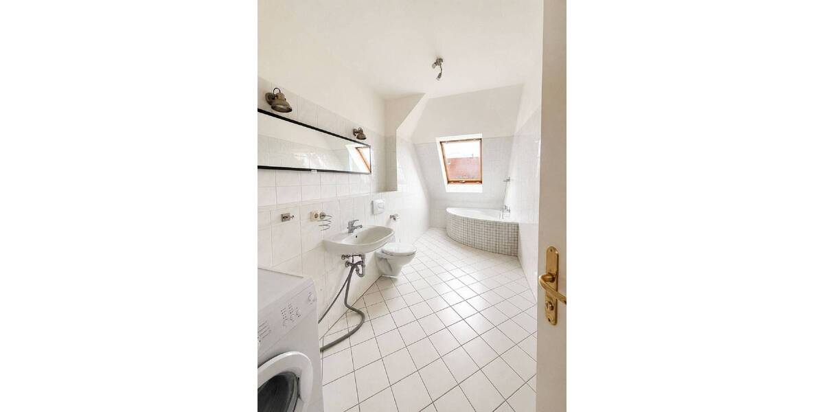 Etagenwohnung Leipzig Neustadt-Neuschönefeld - 2 Zimmer, 76 m&sup2;, 636&euro; | Angebot:26672989