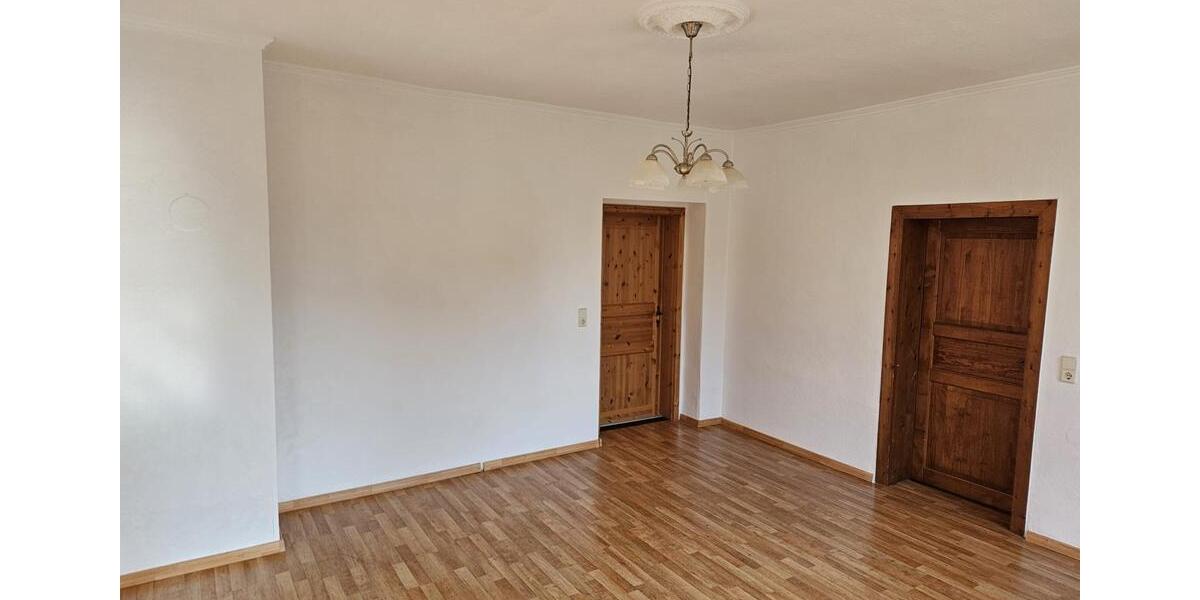 Erdgeschoßwohnung Leipzig Süd - 4 Zimmer, 105 m&sup2;, 578&euro; | Angebot:26635366