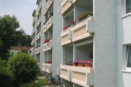 Wohnung Wurzen Altstadt - 2.5 Zimmer, 63 m&sup2;, 360&euro; | Angebot:27348605