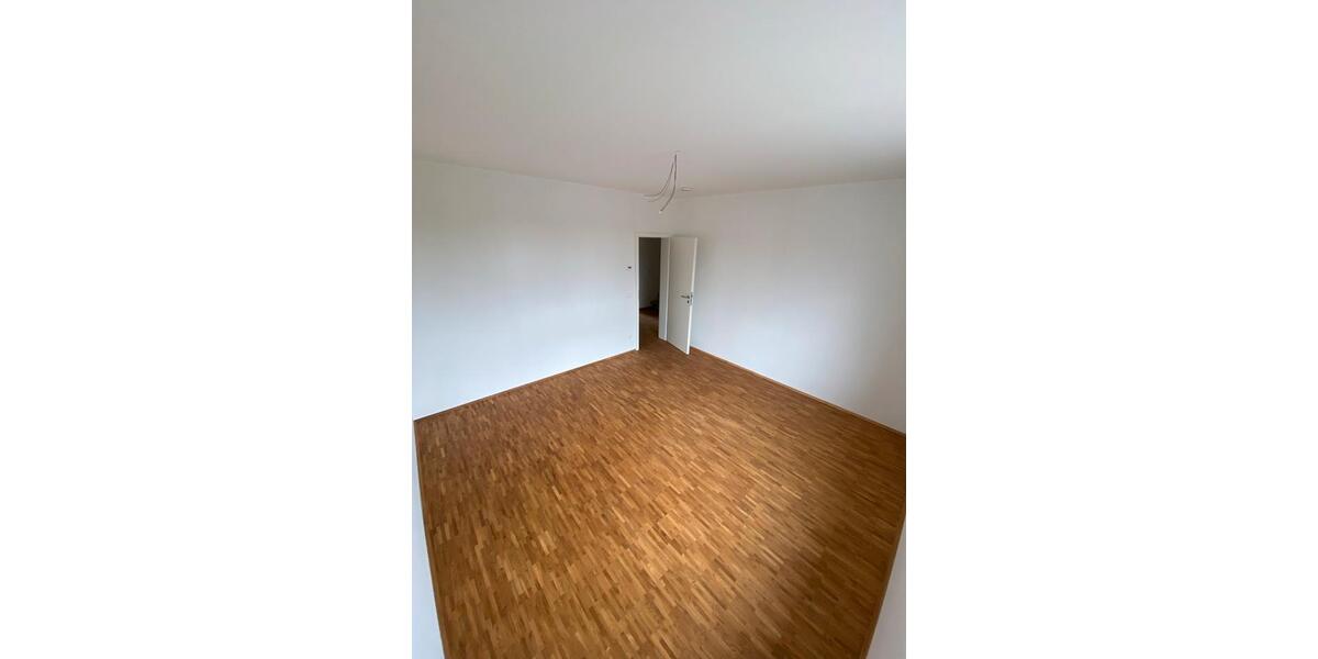 Reihenhaus Großpösna - 5 Zimmer, 129 m&sup2;, 1.580&euro; | Angebot:26543105
