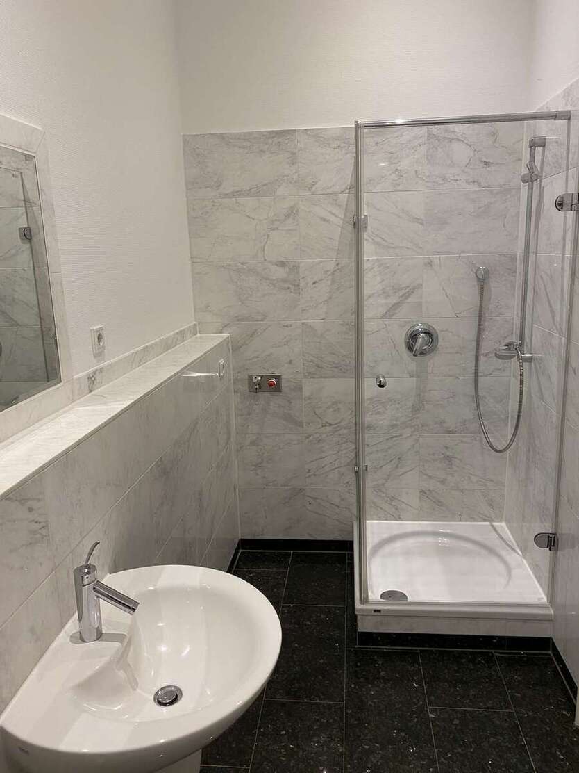 Einzeldenkmal im Waldstraßenviertel: Helle + ruhige 5-Zimmerwhg. mit Stuck, 3 min Fußweg ins Rosental 5 zimmer