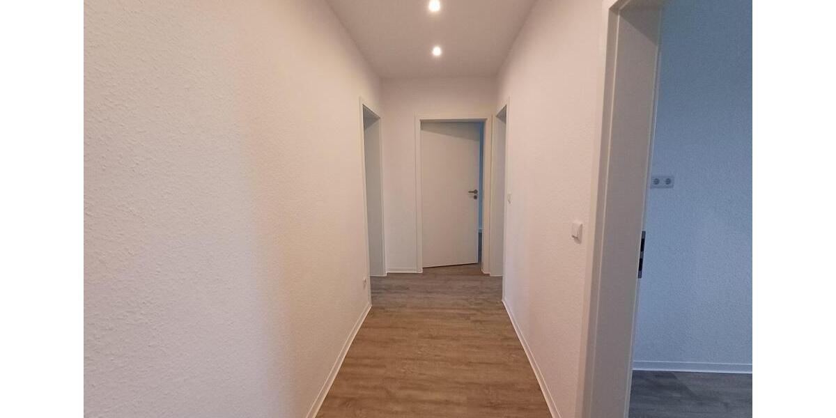 Etagenwohnung Merseburg - 2 Zimmer, 51 m&sup2;, 323&euro; | Angebot:26561572