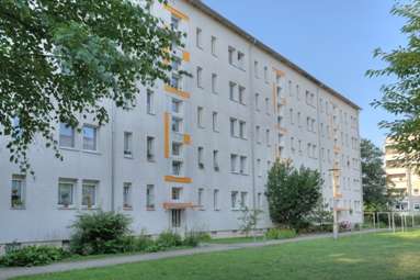 Wohnung zum Mieten in Halle 412 € 58.74 m²