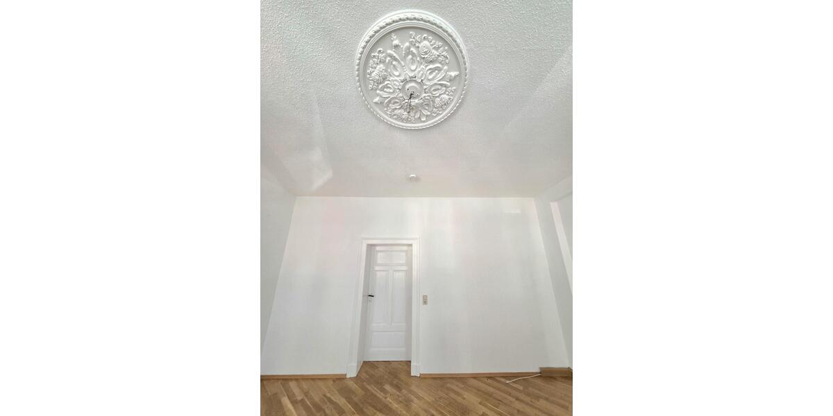 Großzügige 1-Zimmer-Wohnung mit Parkettfußboden und Tageslichtbad! - Erdgeschoßwohnung Leipzig Stötteritz | Angebot:26383876