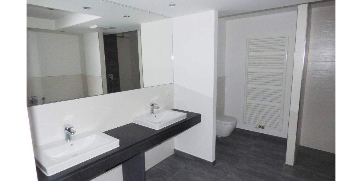 Etagenwohnung Leipzig Südvorstadt - 5 Zimmer, 212 m&sup2;, 2.332&euro; | Angebot:26474731