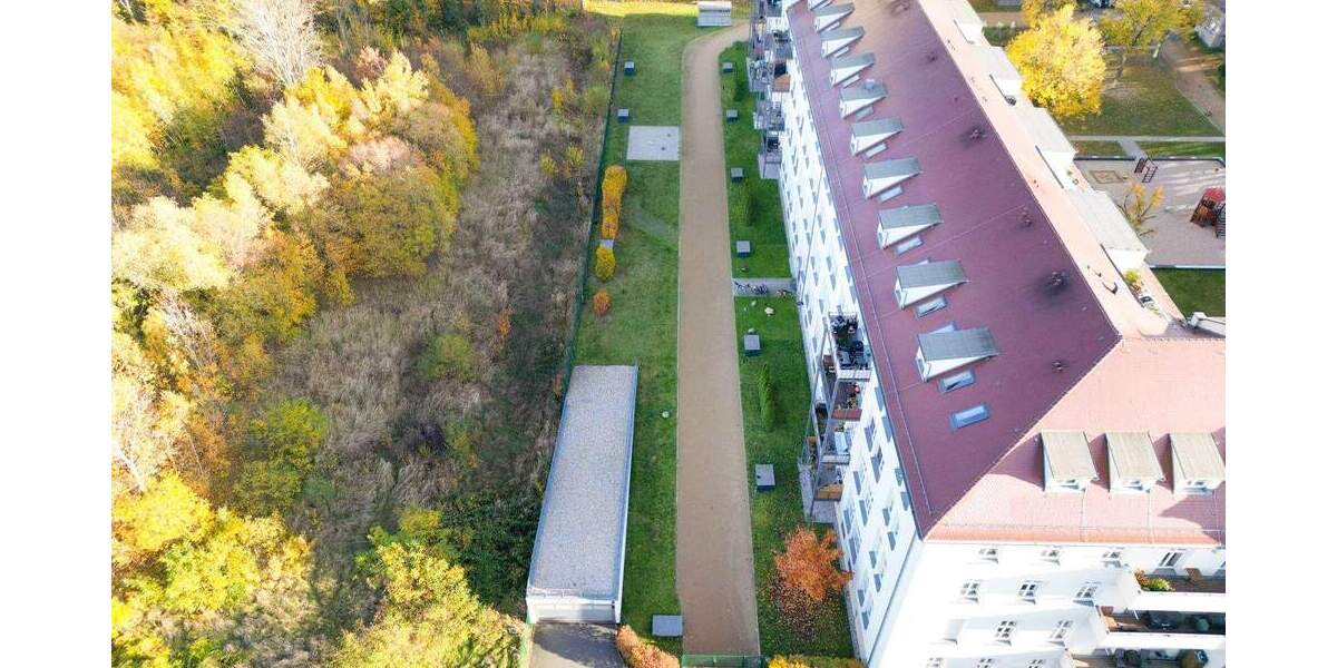 Demnächst bezugsfrei! Loft-Wohnung mit Balkon l EBK l 2 TG-Stellplätzen & Wellnessbereich 4 zimmer