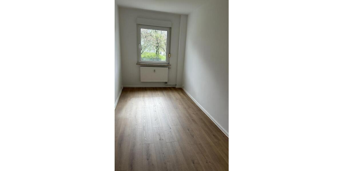 Erdgeschoßwohnung Bad Dürrenberg - 3 Zimmer, 61 m&sup2;, 351&euro; | Angebot:26058628