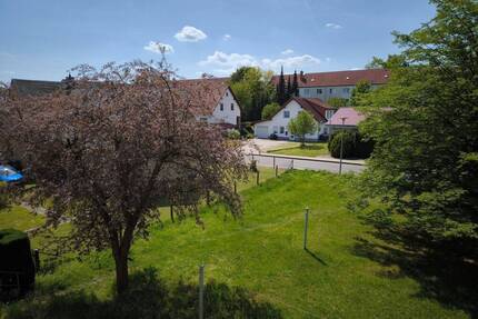 ++ 2 Monate Kaltmietfrei ++ 3 RWG mit Balkon - renovierungsbedürftig
