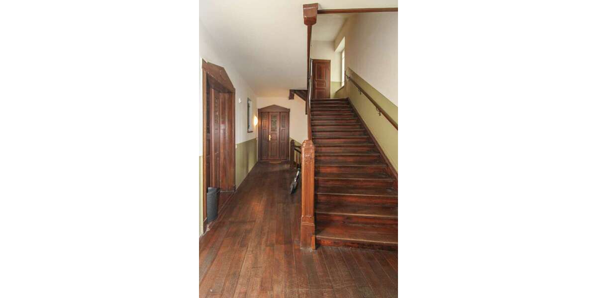 Investieren in Leipzig-Schönefeld: Denkmalgeschütztes ETW-Paket mit 5 Einheiten zimmer