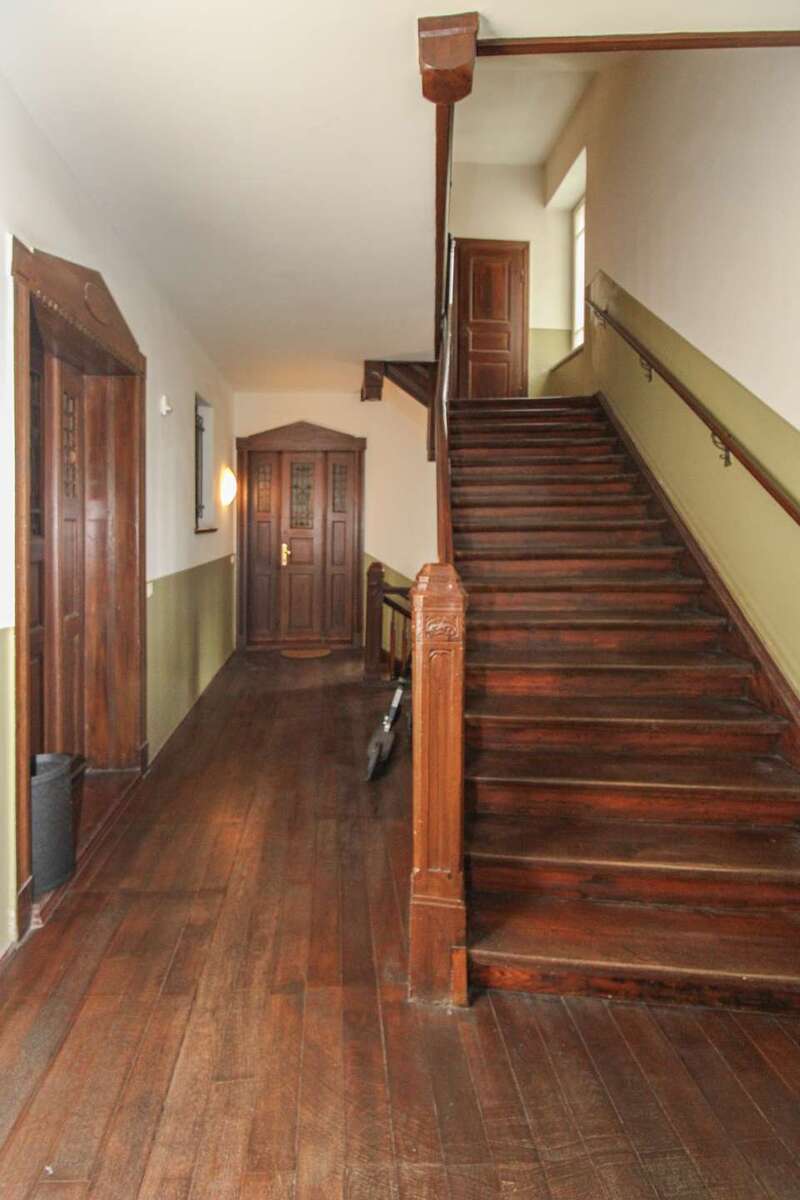 Investieren in Leipzig-Schönefeld: Denkmalgeschütztes ETW-Paket mit 5 Einheiten zimmer