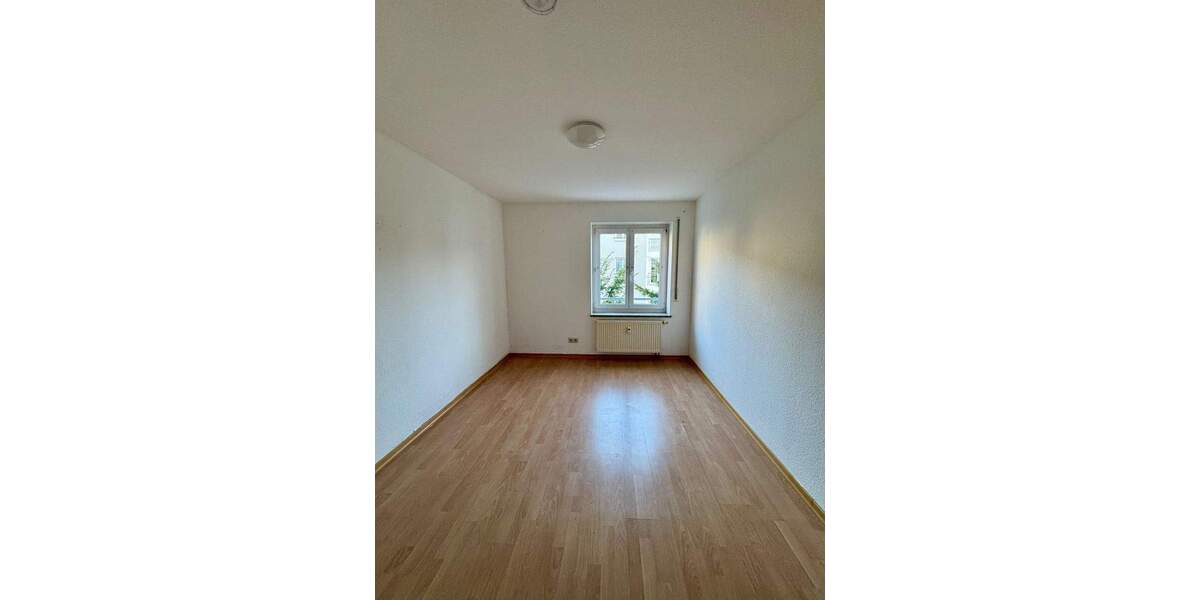 Etagenwohnung Leipzig Altlindenau - 3 Zimmer, 73 m&sup2;, 230.000&euro; | Angebot:25736559