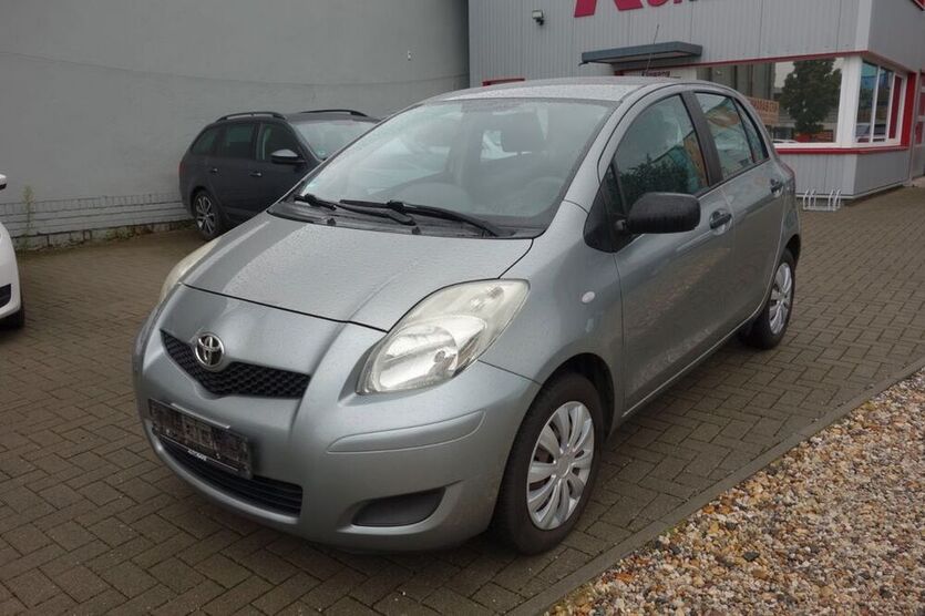 Yaris