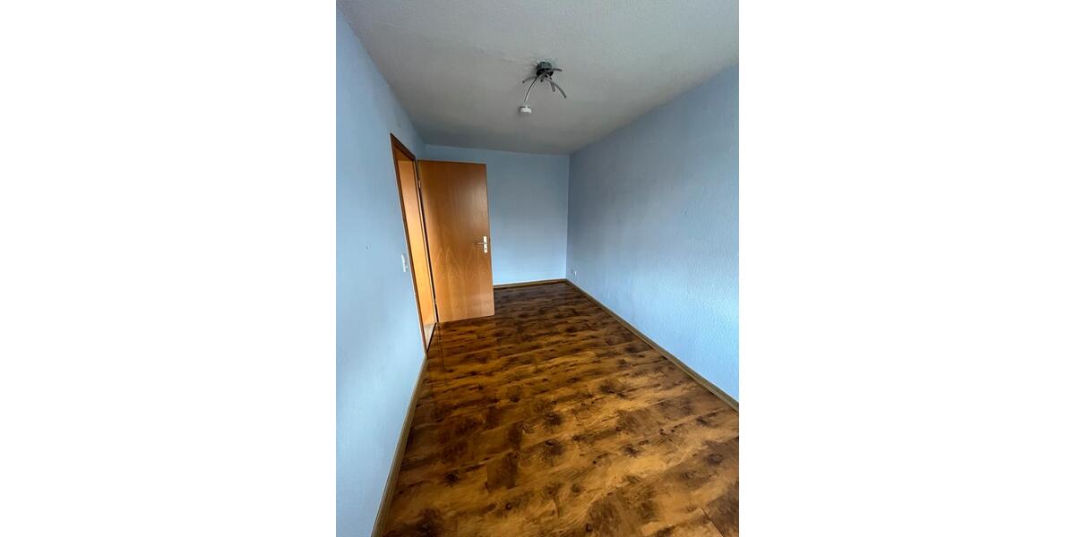 Etagenwohnung Hohenmölsen - 2 Zimmer, 36 m&sup2;, 260&euro; | Angebot:24623968