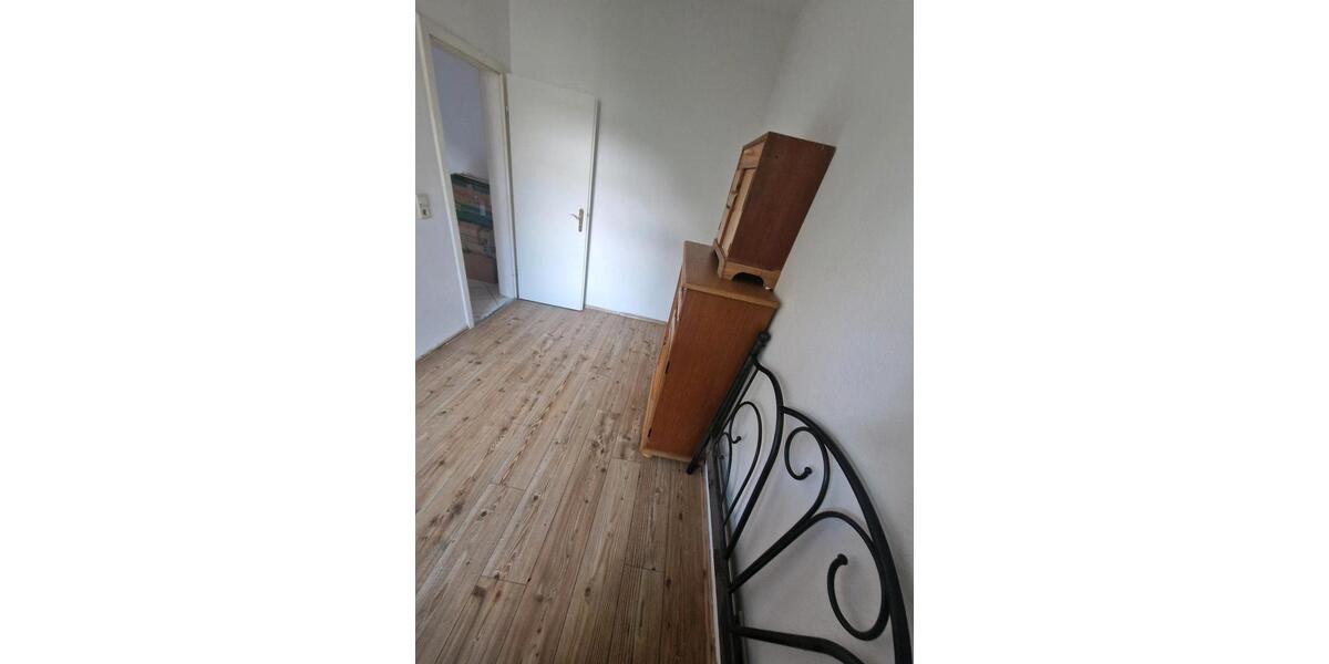 Etagenwohnung Leipzig Ost - 1 Zimmer, 9 m&sup2;, 350&euro; | Angebot:26462303