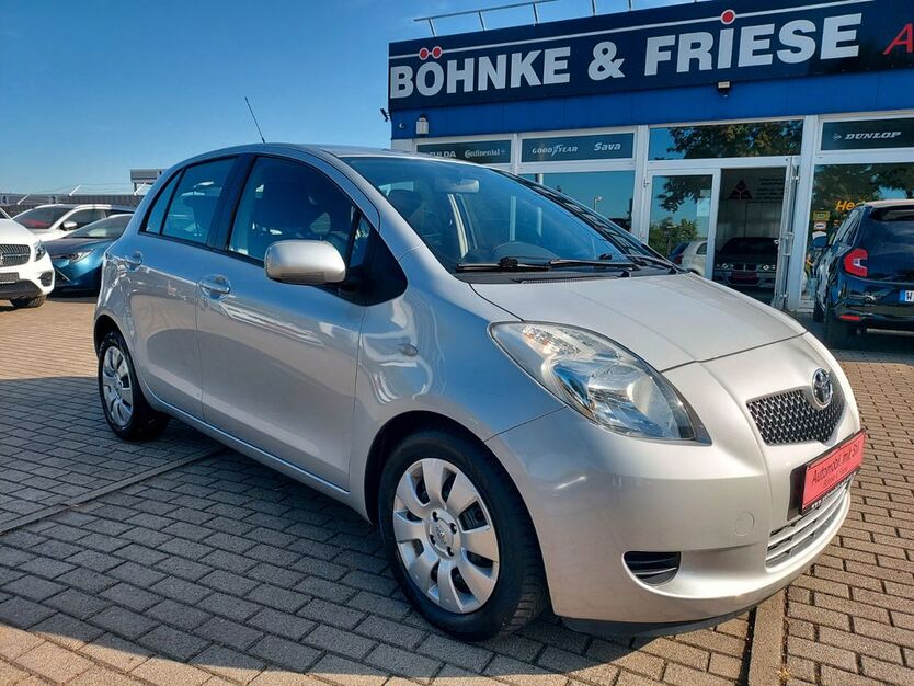 Toyota Yaris 127.896 km 3.499 € Leipzig 04328