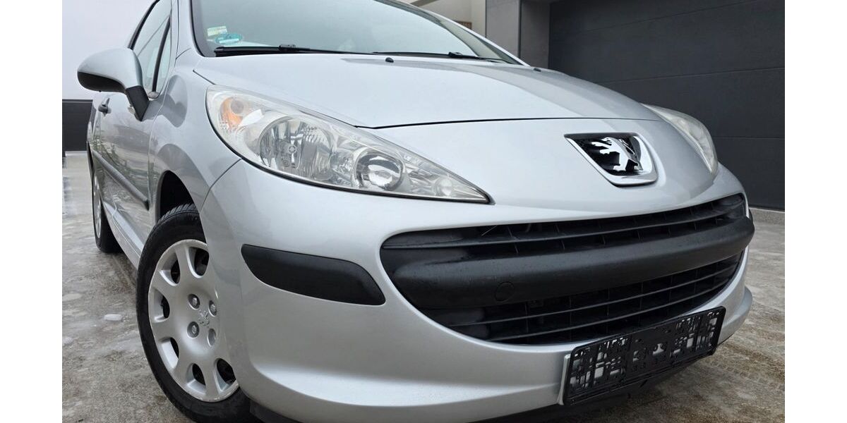 Peugeot 207 156.200 km 1.999 &euro; Zwenkau 04442