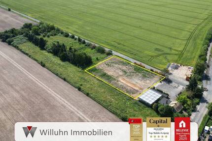 Positive Bauvoranfrage zum Bau von vier Einfamilienhäusern | Feldlage in Holzhausen zimmer