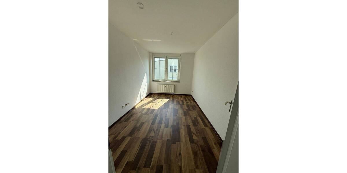 Zimmer Kabelsketal Großkugel - 3 Zimmer, 65 m&sup2;, 488&euro; | Angebot:26472307