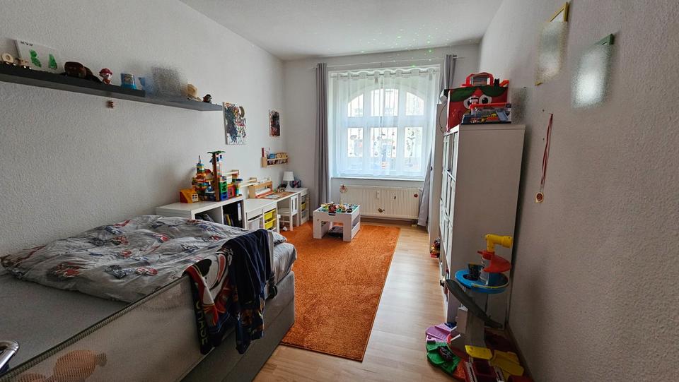 geräumige 2-Raum-WHG, Küche kann übernommen werden 2 zimmer