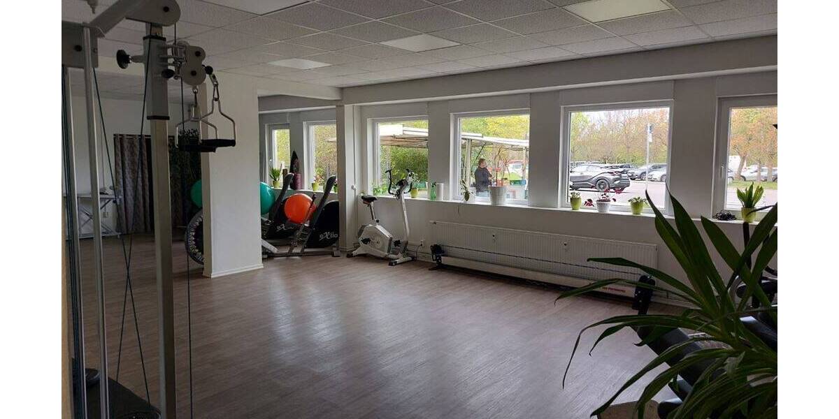 Gewerbeobjekt Borna - 1 Zimmer, 200 m&sup2;, 1.200&euro; | Angebot:25777006