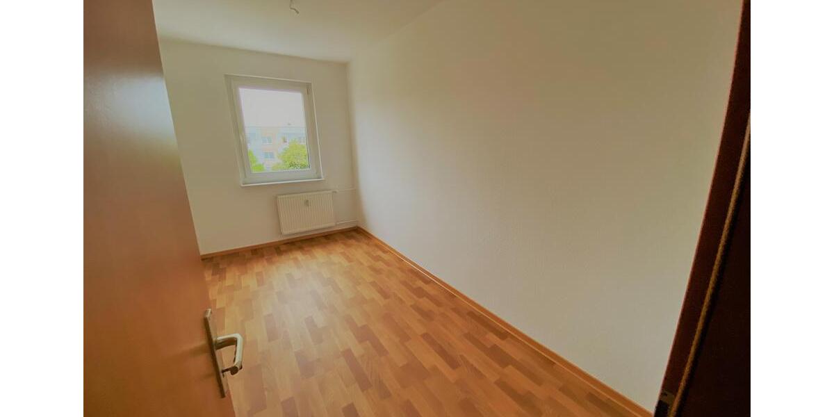 Etagenwohnung Wurzen - 2.5 Zimmer, 63 m&sup2;, 345&euro; | Angebot:25921327