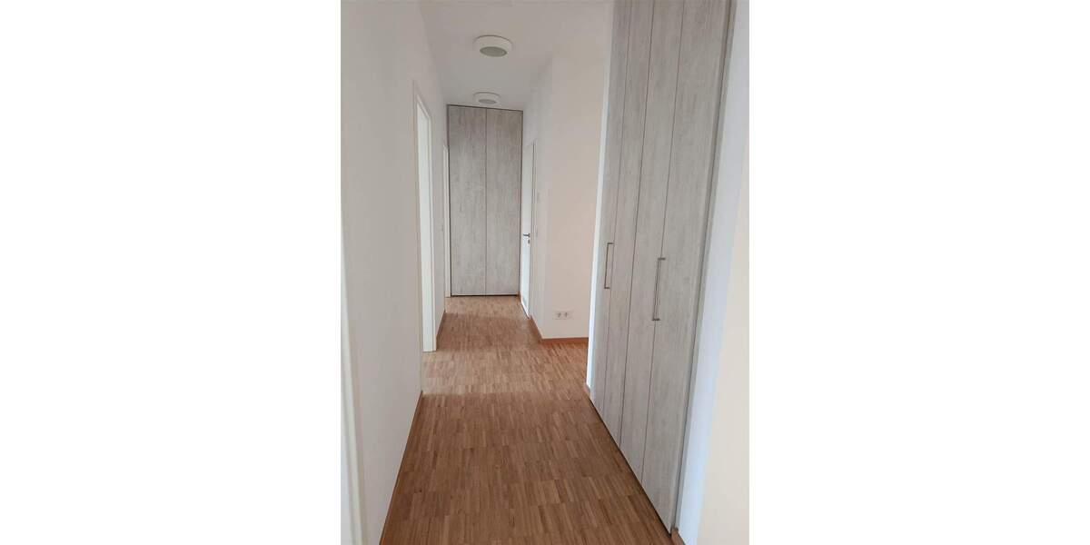Etagenwohnung Zwenkau Kotzschbar - 4 Zimmer, 108 m&sup2;, 1.499&euro; | Angebot:25702985