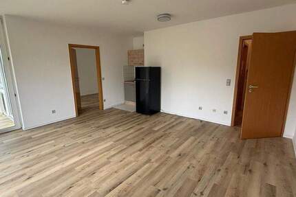 Frisch sanierte 2-Zi Whg mit Erstbezug-EBK & Carport 2 zimmer