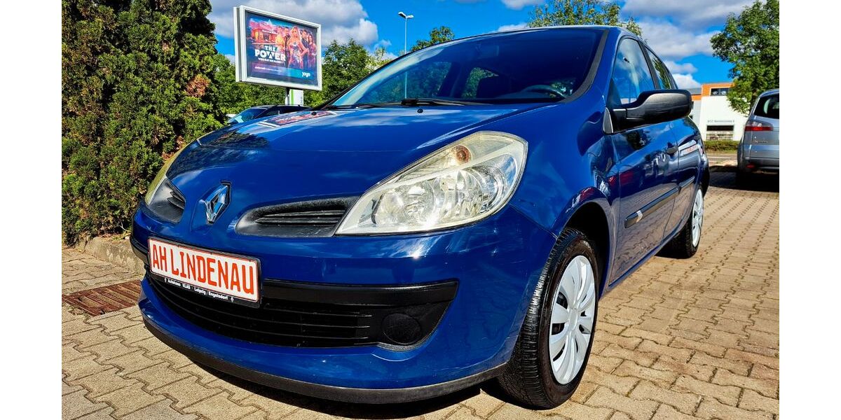 Renault Clio 118.034 km 2.699 &euro; Leipzig 04205