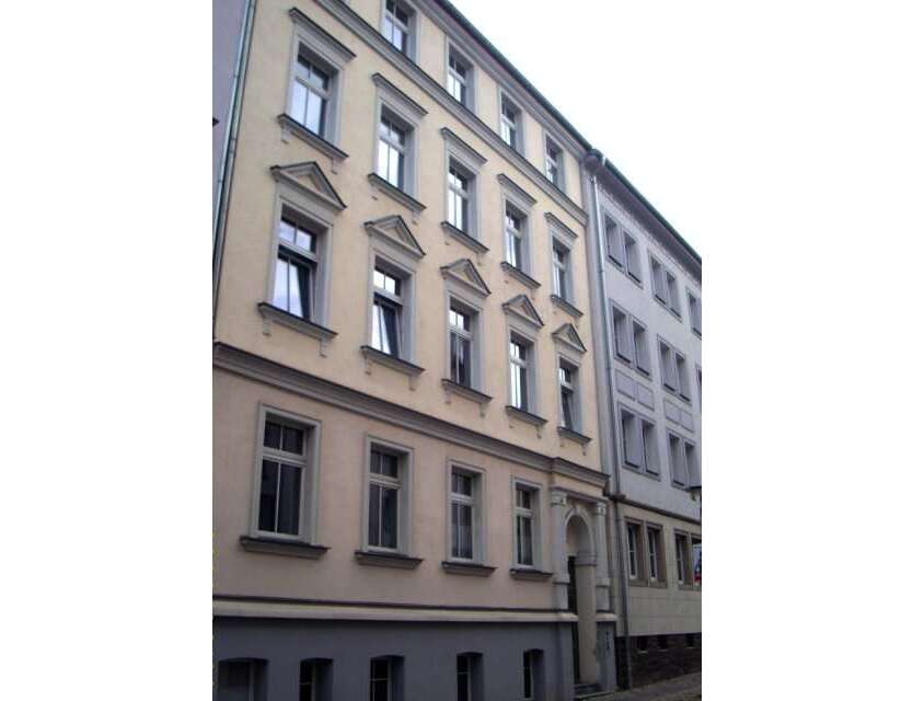 Wohnung zum Mieten in Halle 415 € 57 m²