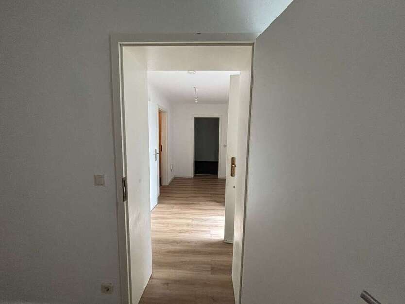 Bezugsfreie Erdgeschosswohnung in bester Lage: Soll-Rendite 5% 3 zimmer