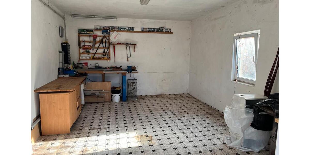 Einfamilienhaus Taucha - 8 Zimmer, 200 m&sup2;, 1.800&euro; | Angebot:26610330
